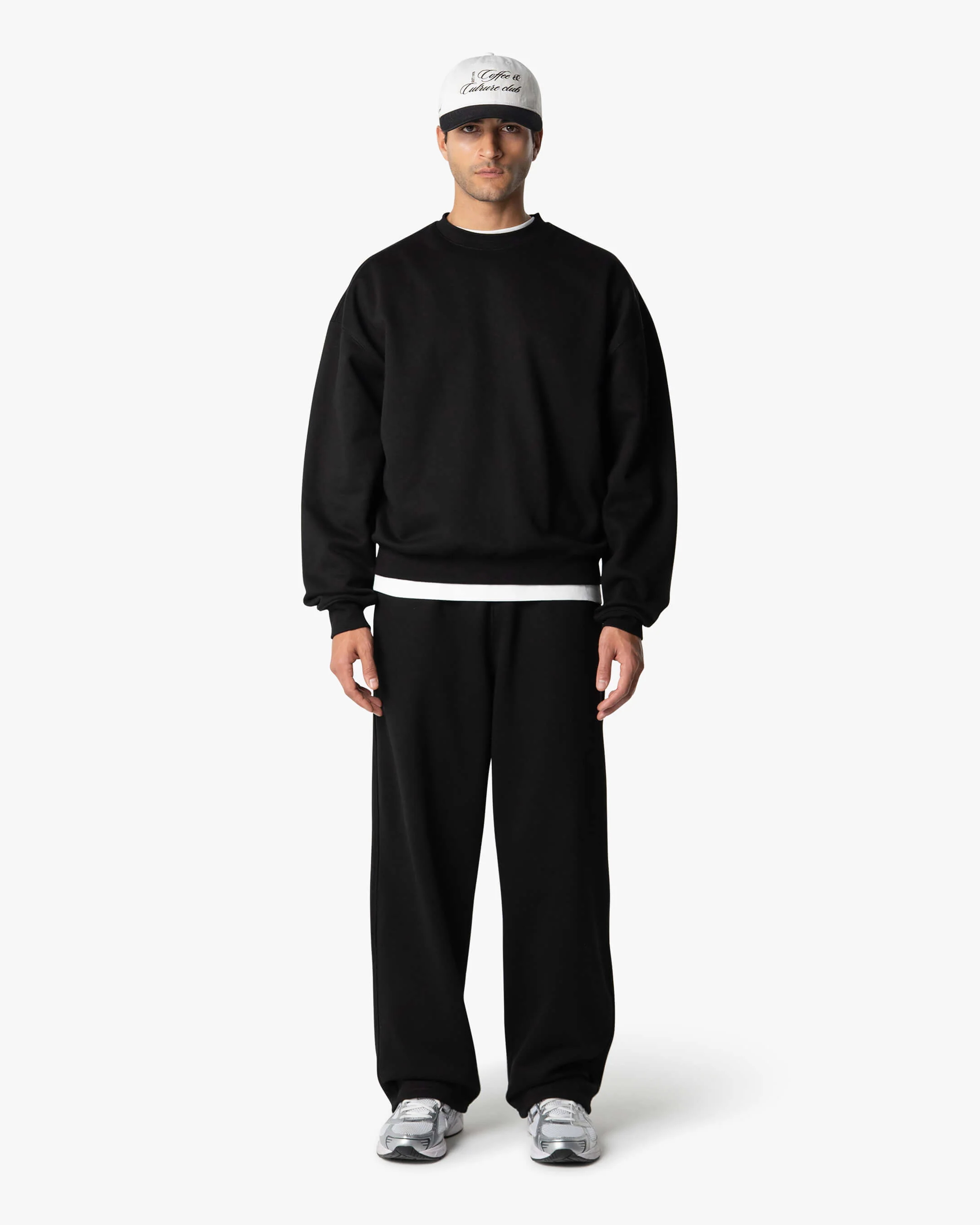 Oversized Blank Sweater | Black - Image 2